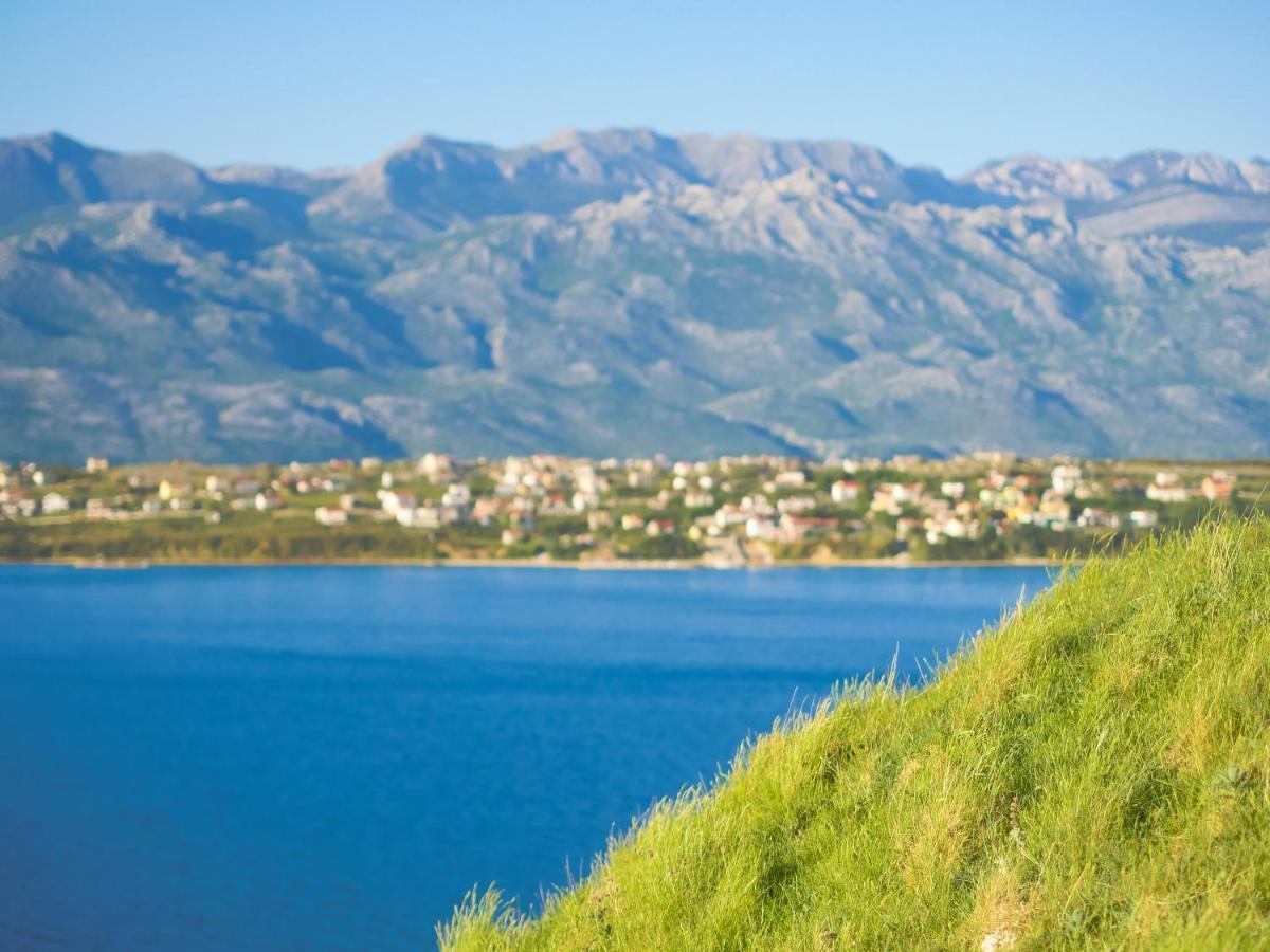 Apartments Tri Mora Ražanac Eksteriør bilde