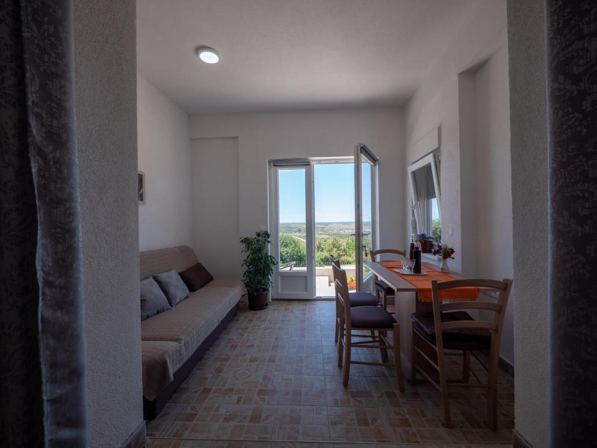 Apartments Tri Mora Ražanac Eksteriør bilde