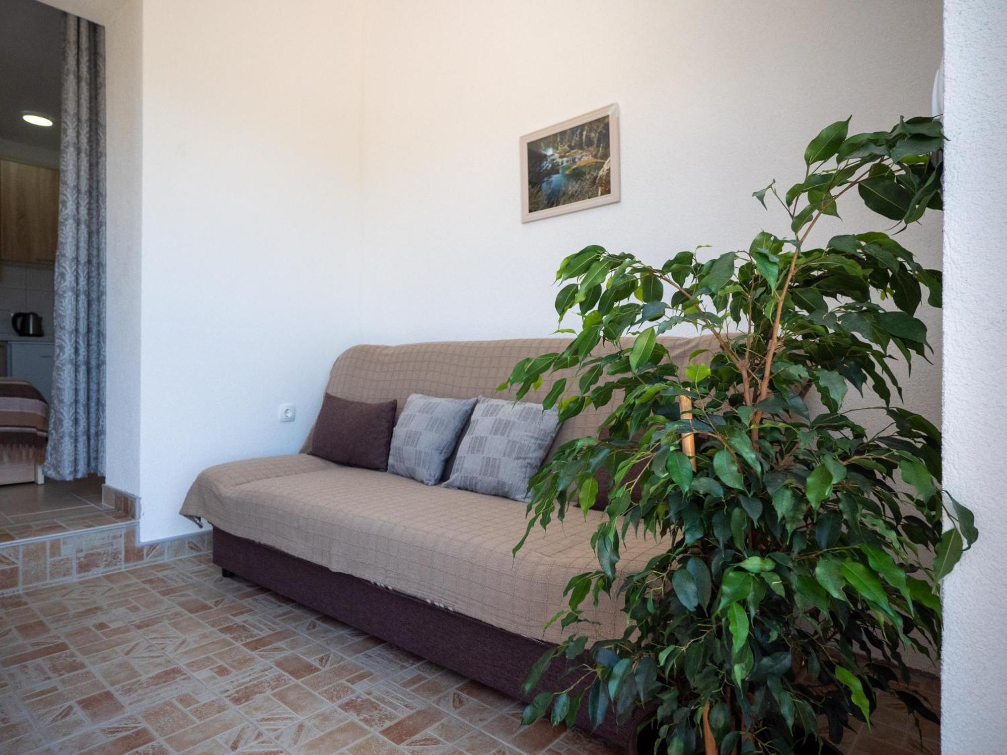 Apartments Tri Mora Ražanac Rom bilde