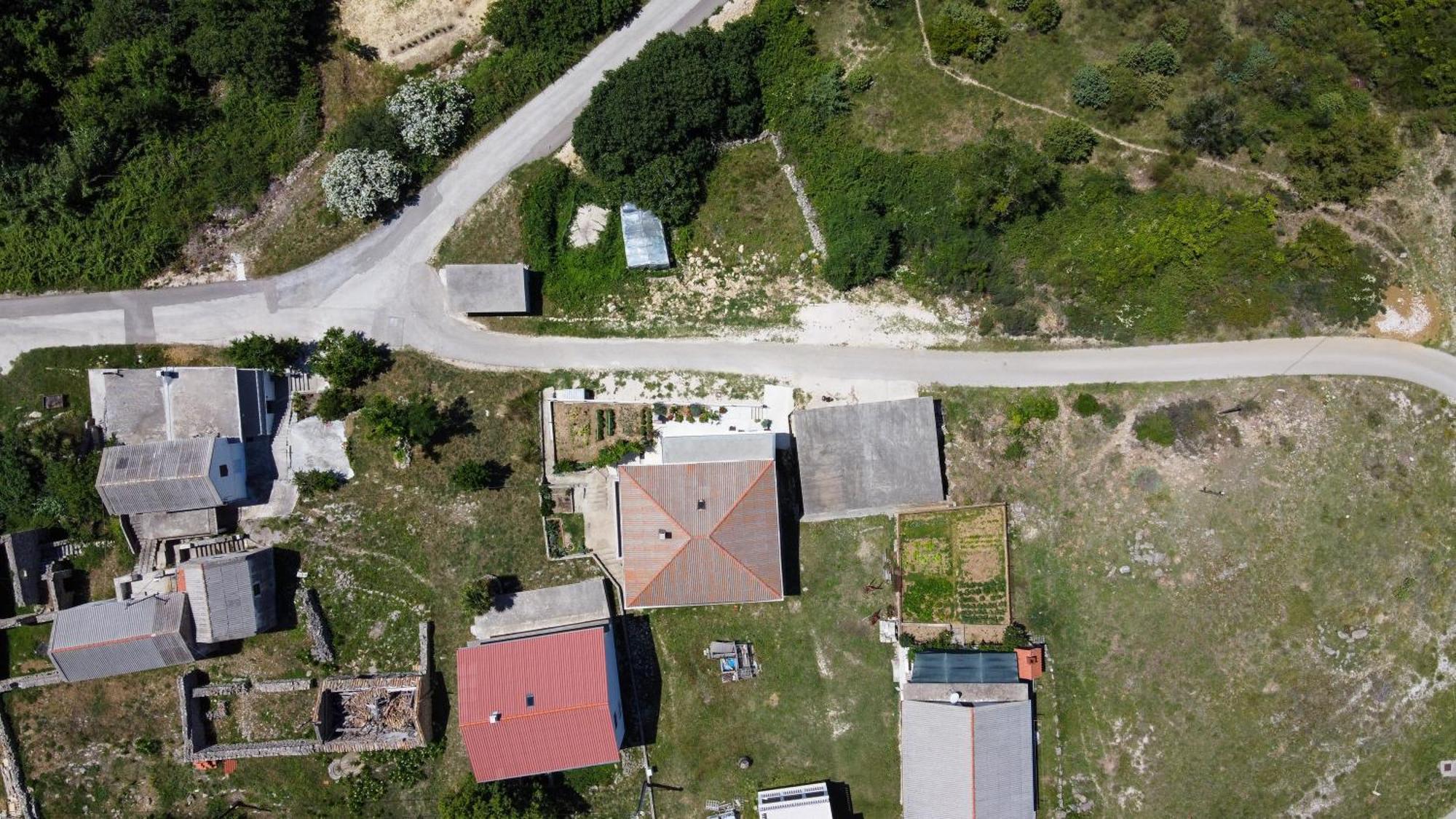 Apartments Tri Mora Ražanac Rom bilde