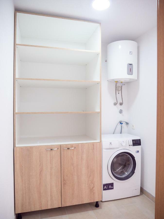Apartments Tri Mora Ražanac Eksteriør bilde